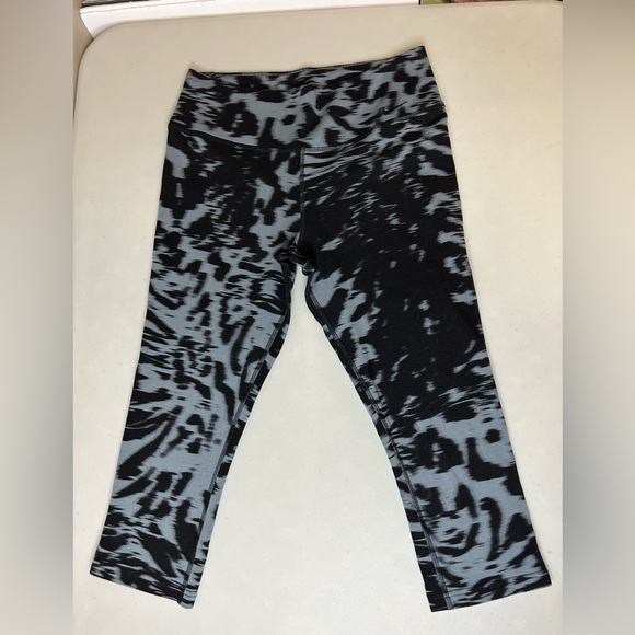 Assorted Athletic Activewear Lot Nike, Ryka, Athleta, Aerie Size Medium - Picture 12 of 16